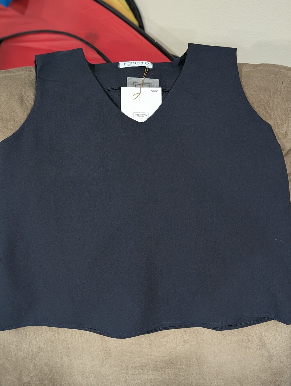 V-Neck Sleeveless Shell Top - Black